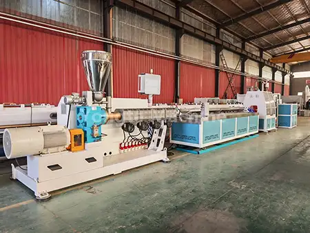 Како одабрати праву машину за израду ПП профила за висококвалитетну екструзију пластике