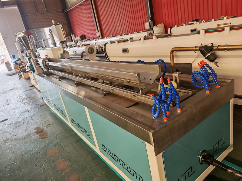 Линија за екструзију АБС профила